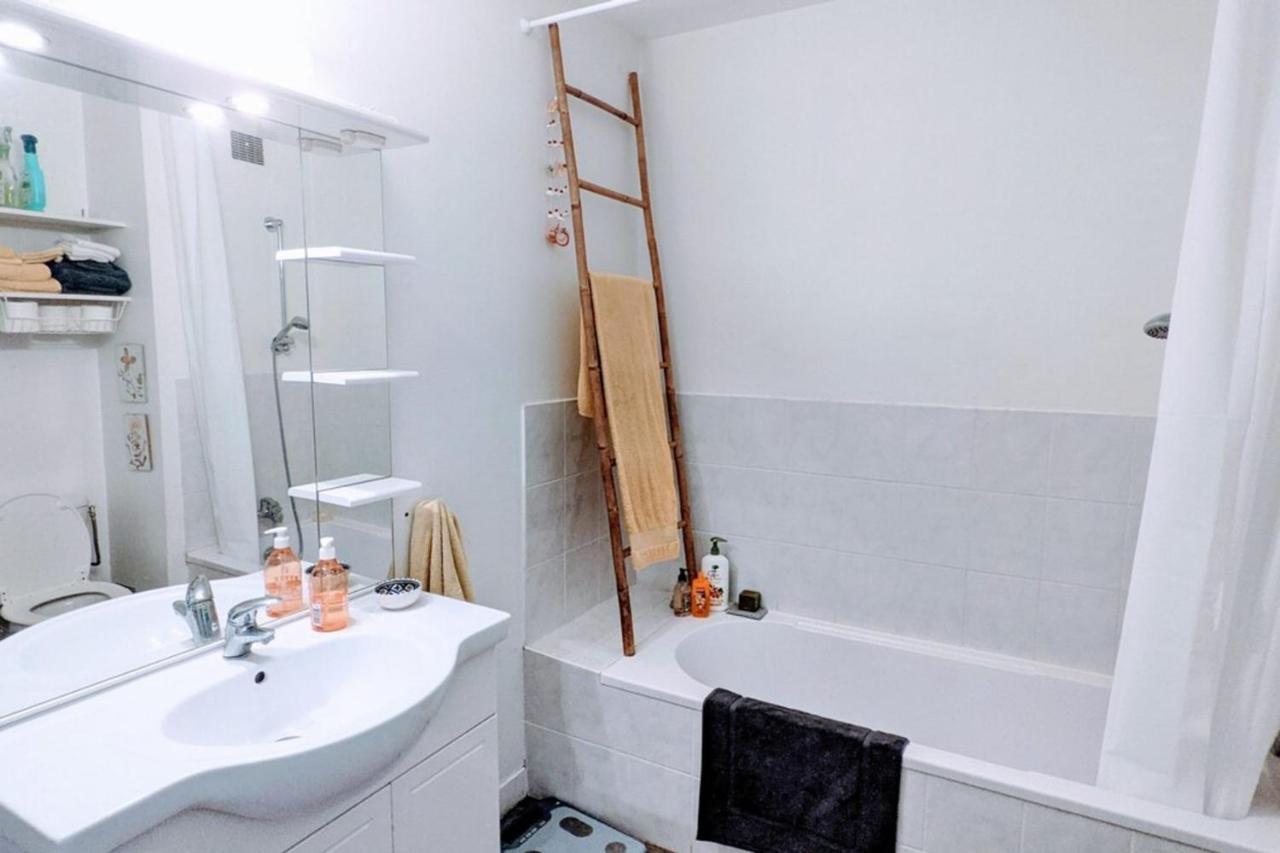 Charming Bright T2 Balcony Parking Telework Apartment Annecy